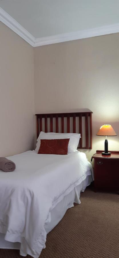 The Historic Hogsback Inn Esterno foto